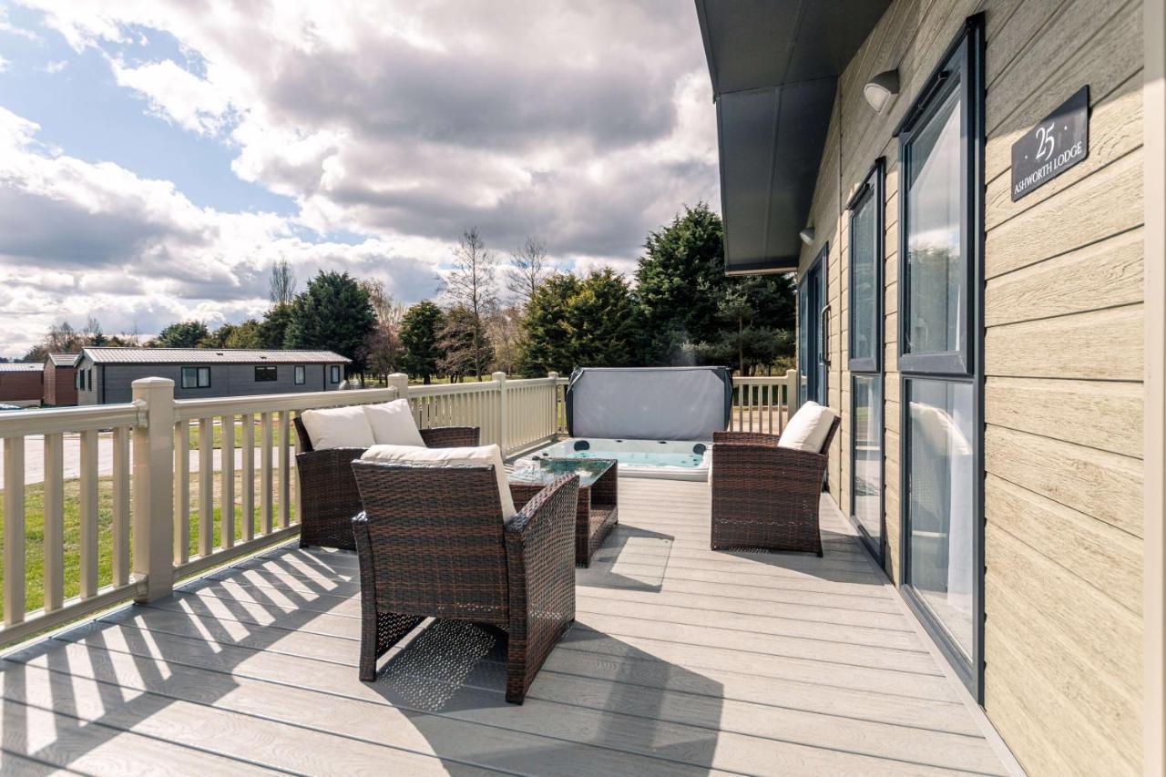 Ashworth Lodge With Hot Tub Barmby on the Moor المظهر الخارجي الصورة